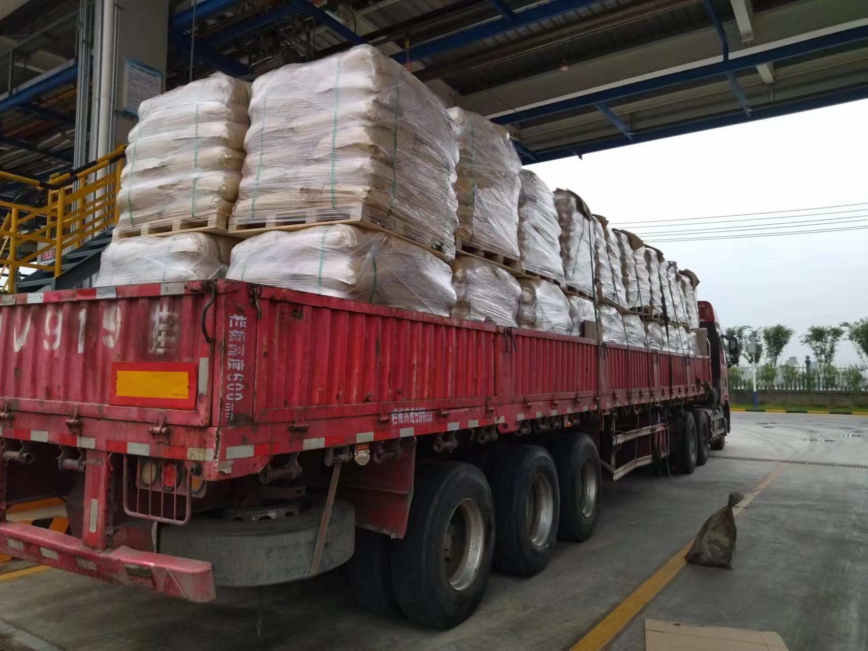 “疫军”围困万千重，，，，，，，我自岿然不动 —— 记4月疫情下的918博天堂物流包管